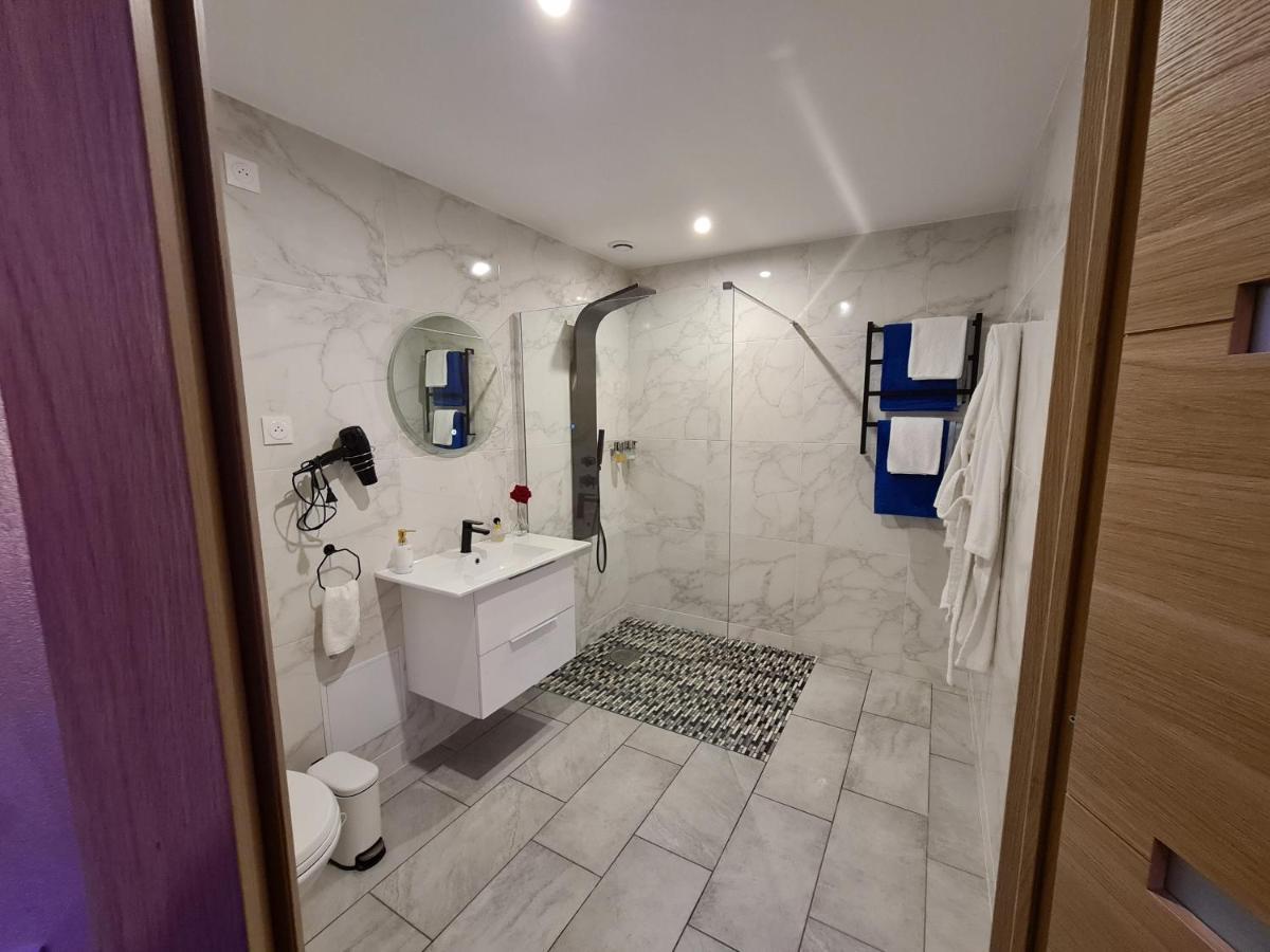L Evasion Secrete Hotel Quarouble Luaran gambar